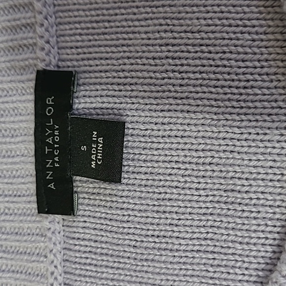 ANN TAYLOR FACTORY SWEATER Size Small Lavender Purple color - Picture 7 of 10